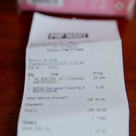 Pop Mart the Monsters LABUBU Authentic Let's Checkmate Queen *SEALED* Receipt - Picture 5 of 7